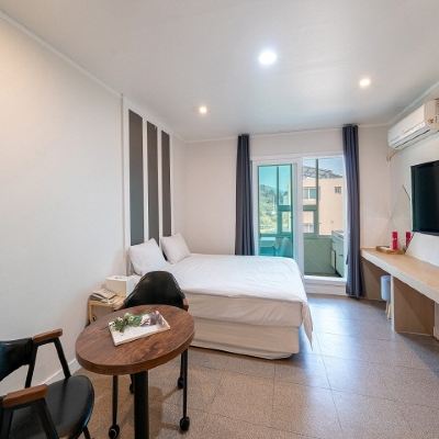 Pension Type Standard (Cooking Available) Geoje Wave Hotel n Pension (Ocean View) 쿠폰