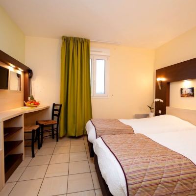 Triple Room Jum'Hotel Promo Code