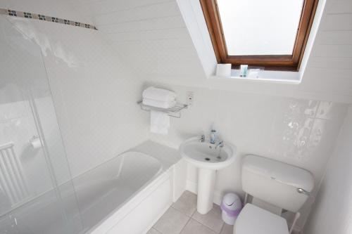 The Ness Guest House King Room