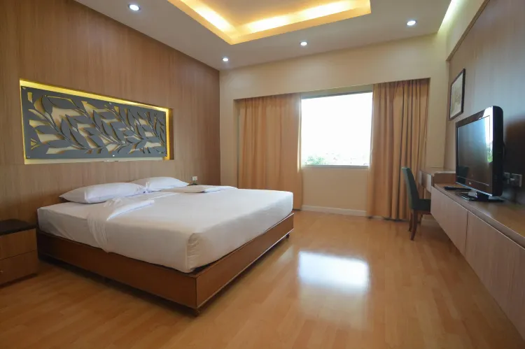ห้องแกรนด์ดีลักซ์ เตียงใหญ่ 1 เตียง