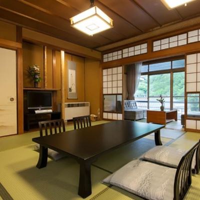 和風スタンダードルーム(浴室)(東ウイング) 森に囲まれた癒しの宿　鬼岩温泉　了山 クーポン