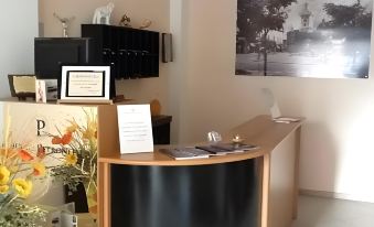 Imperiali Hotel - Housity