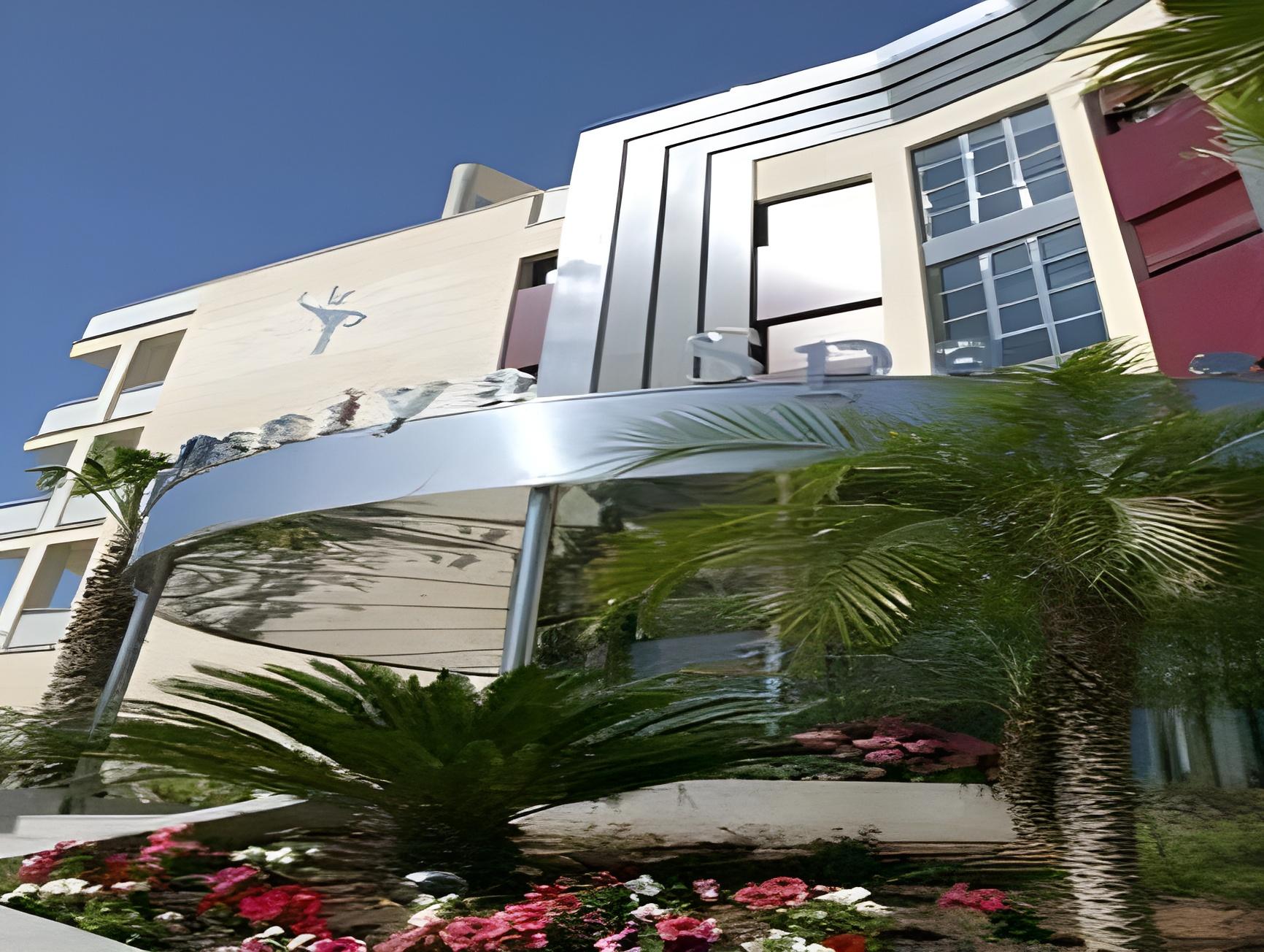 双人房，1张双人床或2张单人床，花园区域（可使用泳池）