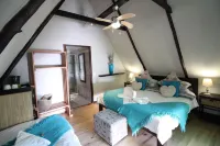 Tube n Axe Lodge and Backpackers Hotels in 