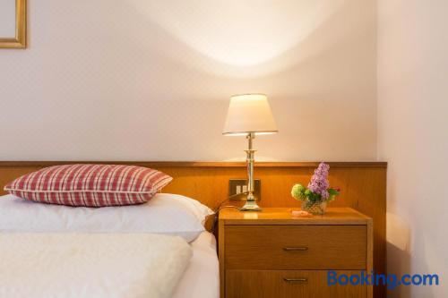 高级一卧室带阳台公寓