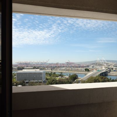 小型特大床套房 - 帶陽台 希爾頓長灘酒店優惠