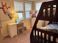 Great Location, Relax by Sandpoint City Beach Park or Shop Downtown Hotels in Sandpoint