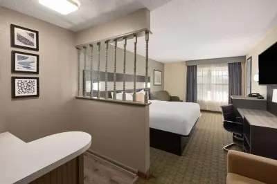 Travelodge by Wyndham Perry National Fairgrounds Area I-75 Отели в г. 
