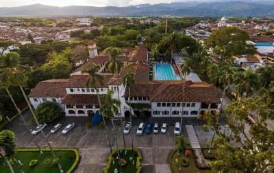Hotel Guadalajara Hotele w: 