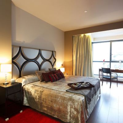 Standard Double or Twin Room Hotel Silken Axis Vigo Promo Code