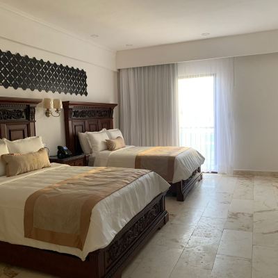 Deluxe Master Suite Real Hispano Promo Code