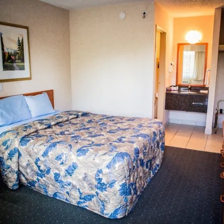Langley Hwy Hotel