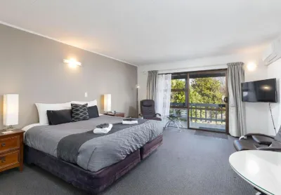 Kings Gate Motel Hotels in 