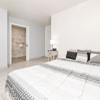 Standard Queen Room-Accessible Big Bear Lakefront Lodge Promo Code