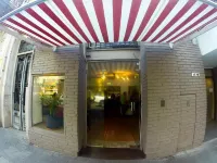 艾米利亞飯店 住宿飯店