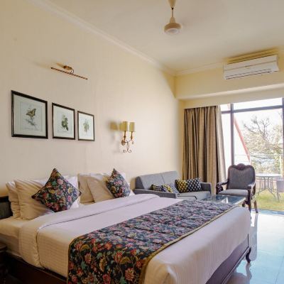 Executive Room, Valley View (Balcony Closed June 15-Oct 10) Valley View Resort Promo Code