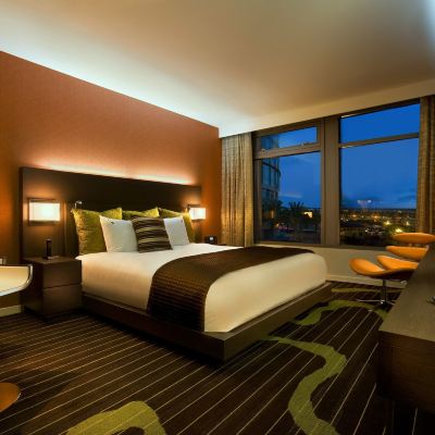 King Studio with Roll-in Shower Hard Rock Hotel San Diego Promo Code