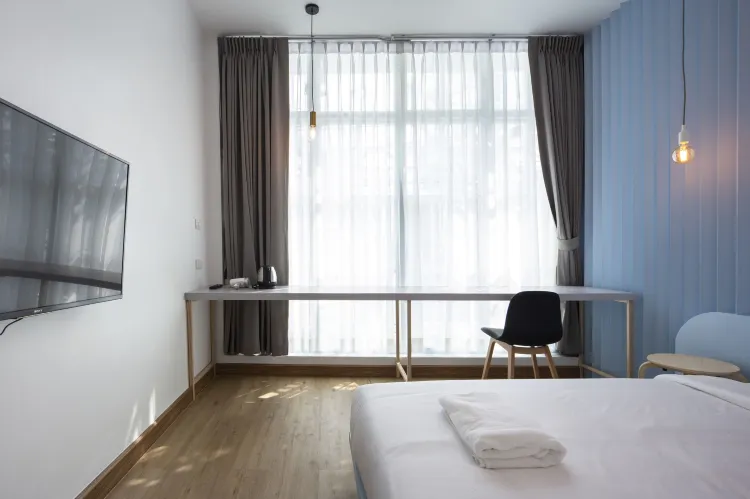 ห้องมาตรฐานพร้อมห้องน้ำส่วนตัว(เตียงใหญ่)