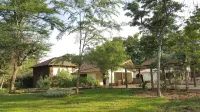 Hunters Lodge Hotele w: 