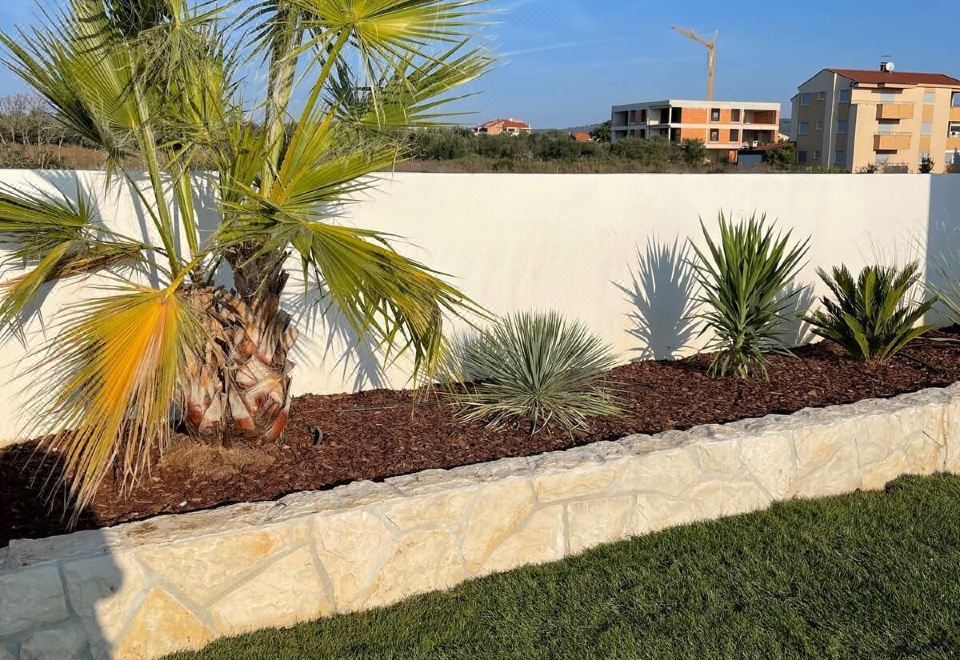 Hotel Villa Noles, Exterior, Garden