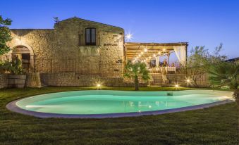 Masseria Fortificata Lo Zafferaneto - Housity