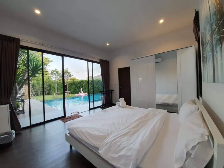 5 Bedrooms Private Vacation Home