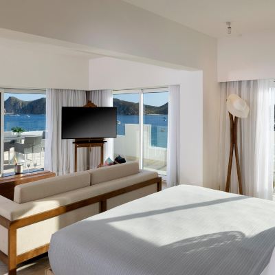 Exclusive Me+ Suite with Hot Tub and Terrace ME Cabo Promo Code