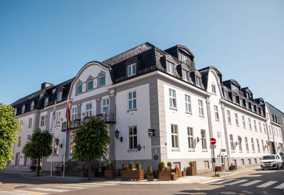 Home Hotel Atlantic - Housity