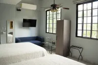 El Inn de la Moderna Hotel a 