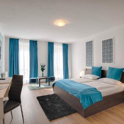 Large Standard Room Triple M Hotel Promo Code