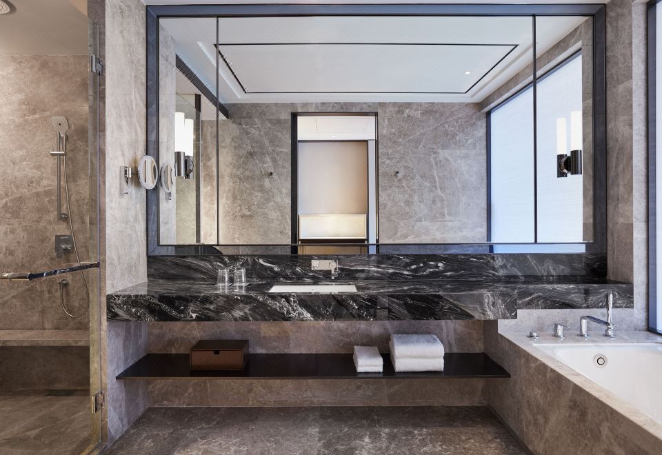 Sheraton Baohua HotelClub Premium Double Room