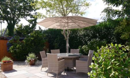 Beautiful 2-Bed Apartment in Inverkip Great Garden