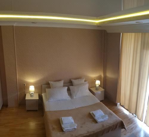 带阳台的三人房