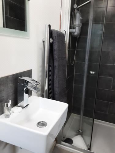 双人房（带独立浴室）