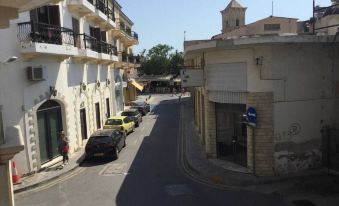 Charming 1-Bed Apartment in Larnaca