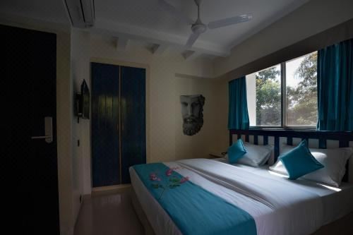 Ra Residence - Agarwal Group of HotelsStandard Queen Room
