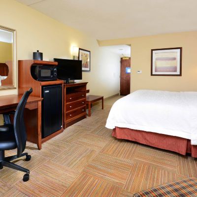 King Room-Non-Smoking Hampton Inn Raleigh-Capital Boulevard North Promo Code