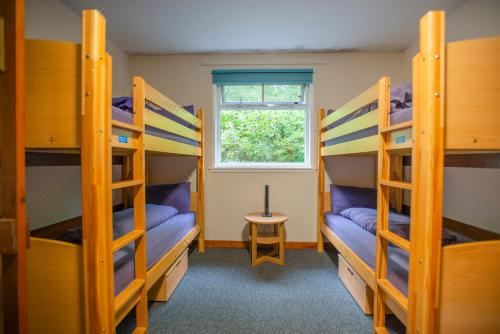 四人间共用浴室