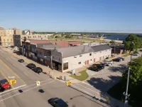 Lake Views, Cozy 2-bedroom condo newly remodeled, downtown Escanaba Hotels in Escanaba