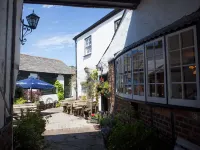 The Tree Inn Hotels in Bude