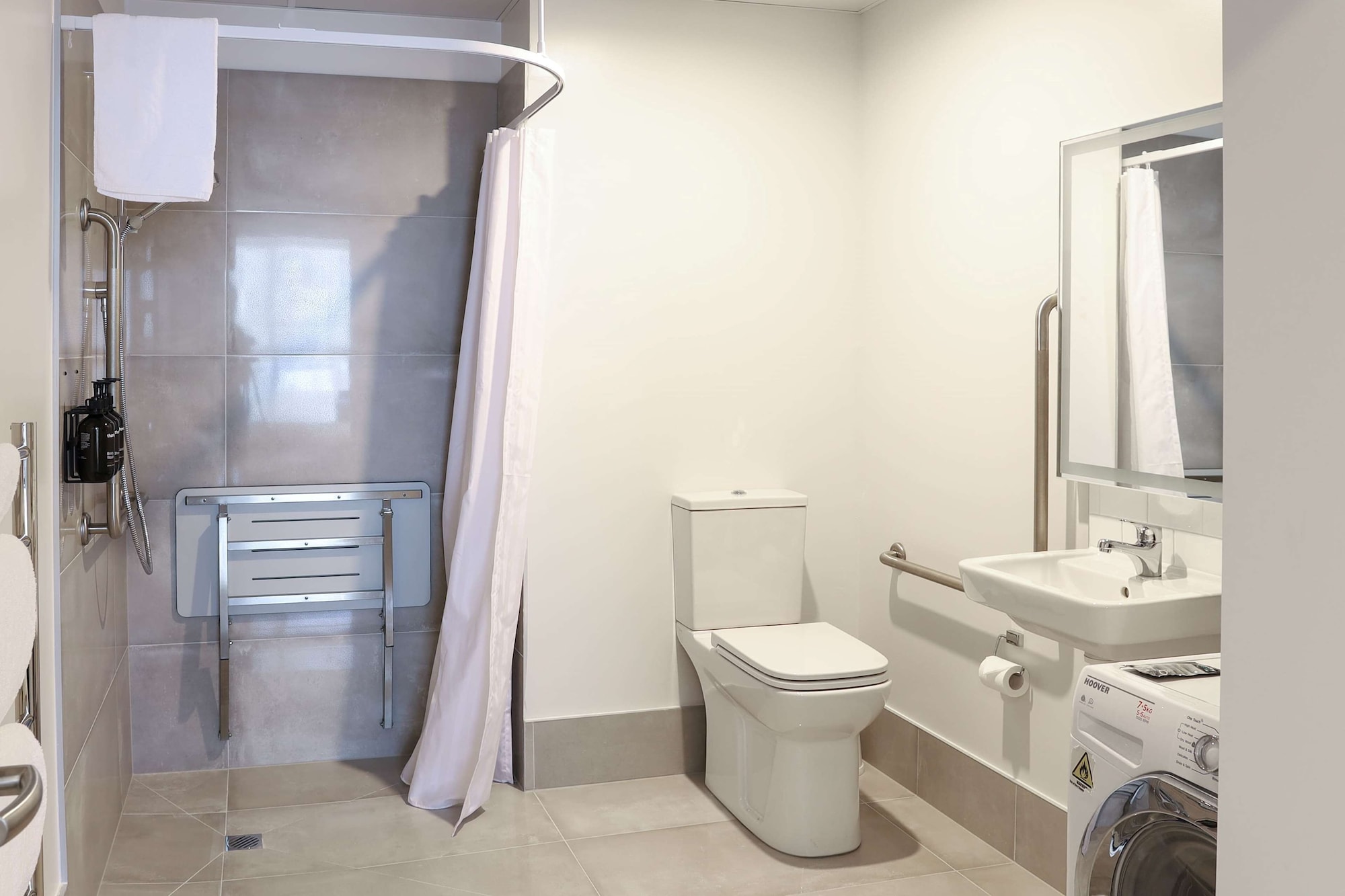 无障碍行动特大床房