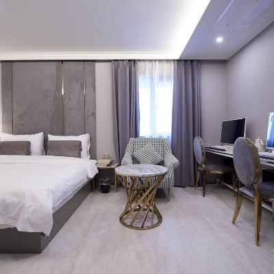 디럭스 더블룸 덴바스타 시그니처호텔 쿠폰