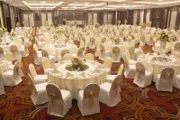 Radisson Blu Dhaka Water Garden