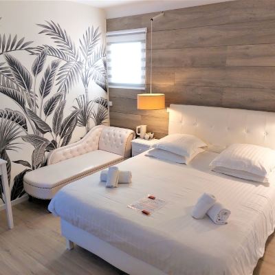 Standard Double Room-Non-Smoking Hotel les Jardins de Bormes Promo Code