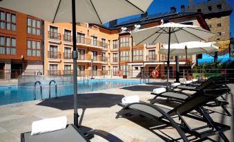Apartahotel & Spa Jacetania - Housity