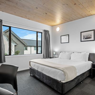 The Studios-Double Bealey Quarter Promo Code