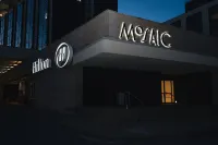 Hilton Toronto Airport Hotel & Suites Hotels in 