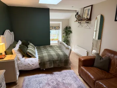 1-Bed Studio Apartment nr Cockermouth  호텔