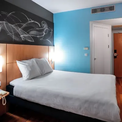 Noxi Hotel Hotels near العلمة tech