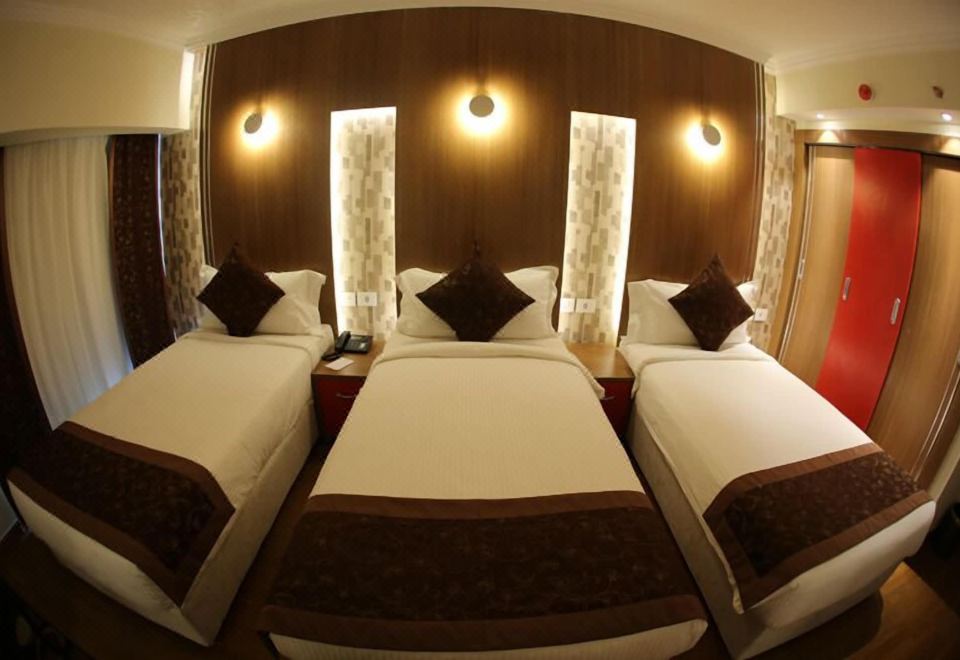 Tolip Inn MaadiTriple Room with City View